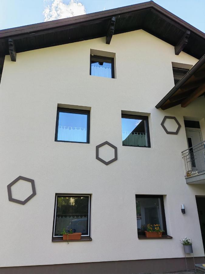 Pension Hexagon Spittal an der Drau Exterior photo
